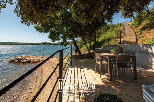 photo 18 Posedarje, modern and elegant villa first row to the sea